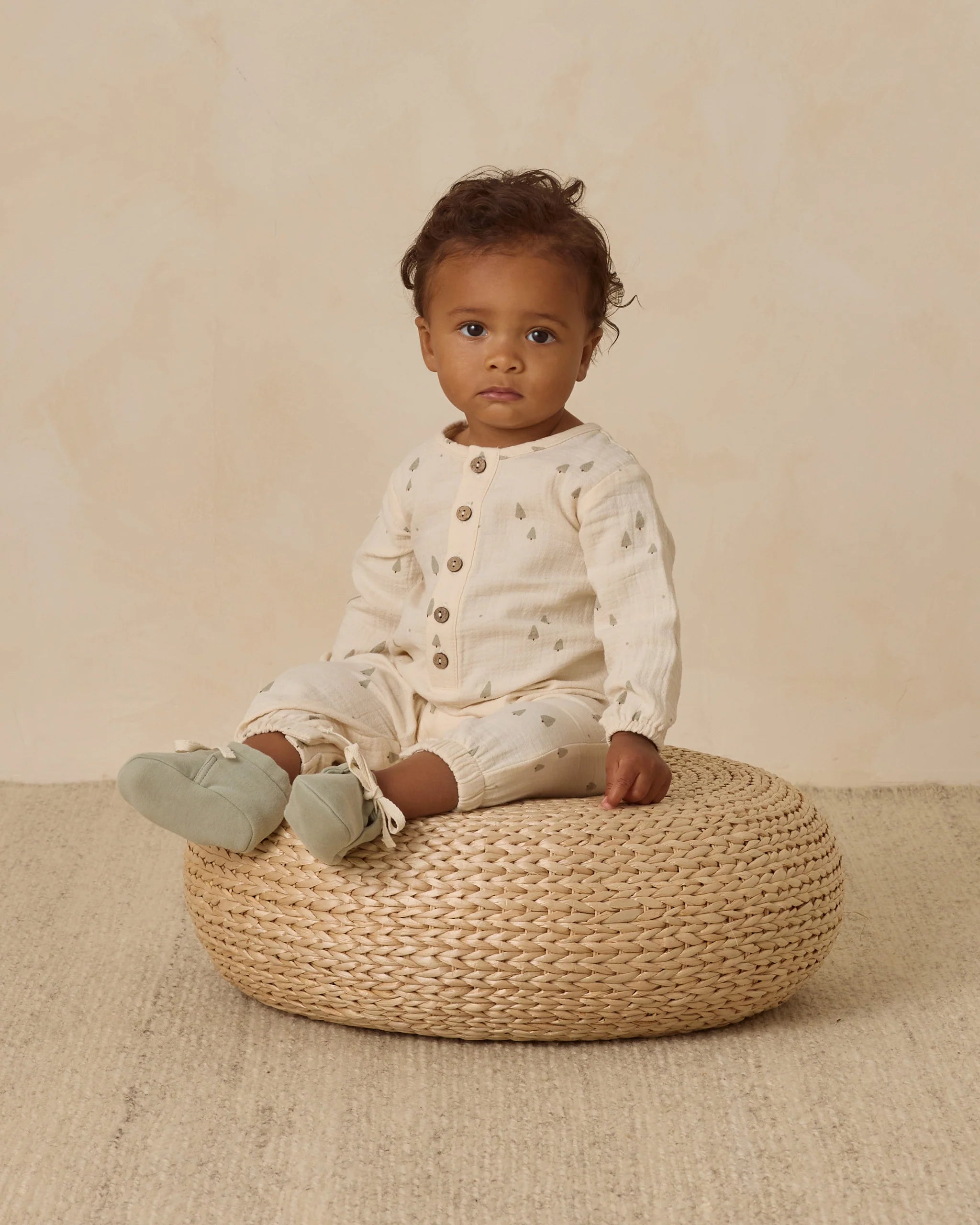 Baby_Booties_Fern_3.webp