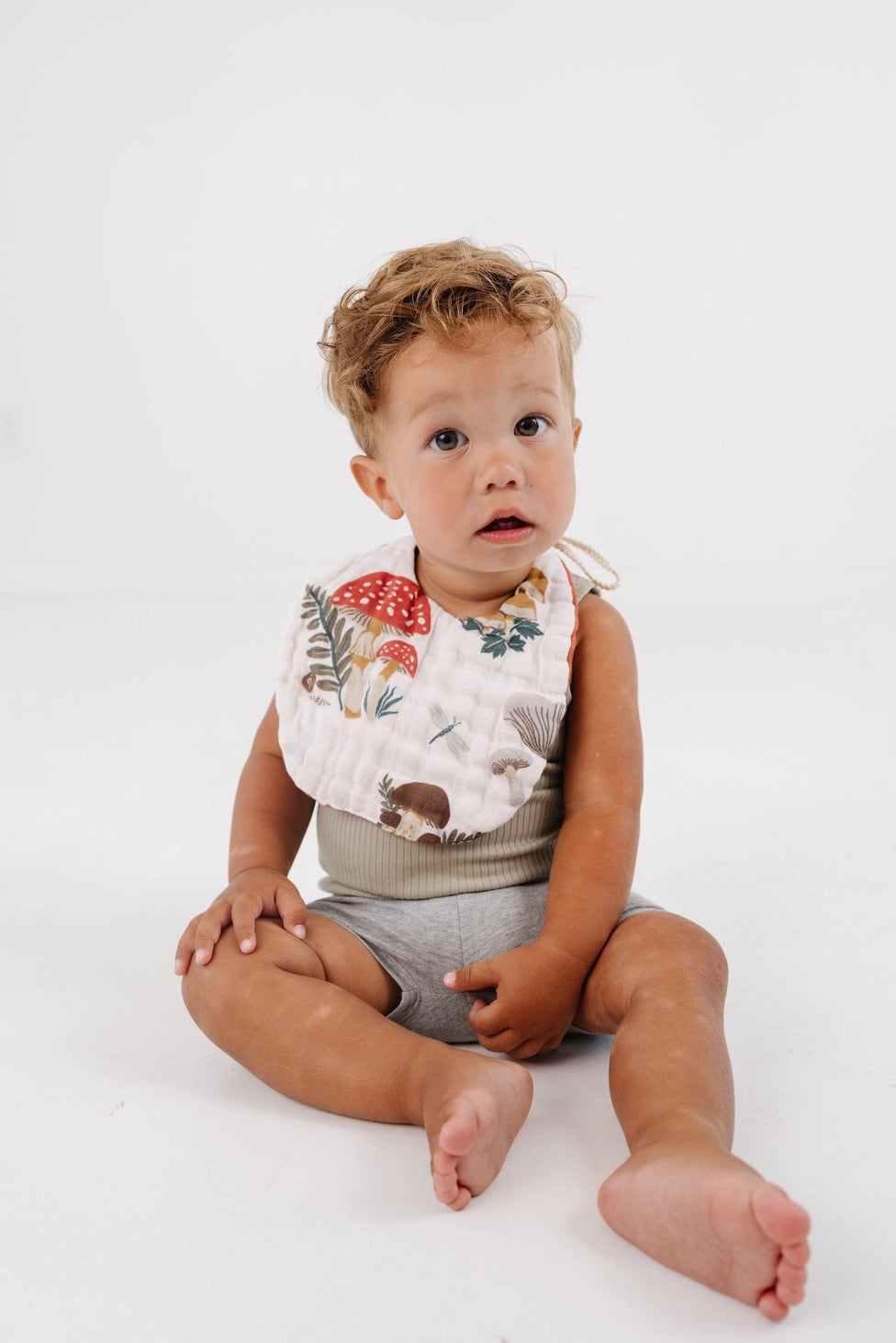 Mushroom_Bib_4.webp