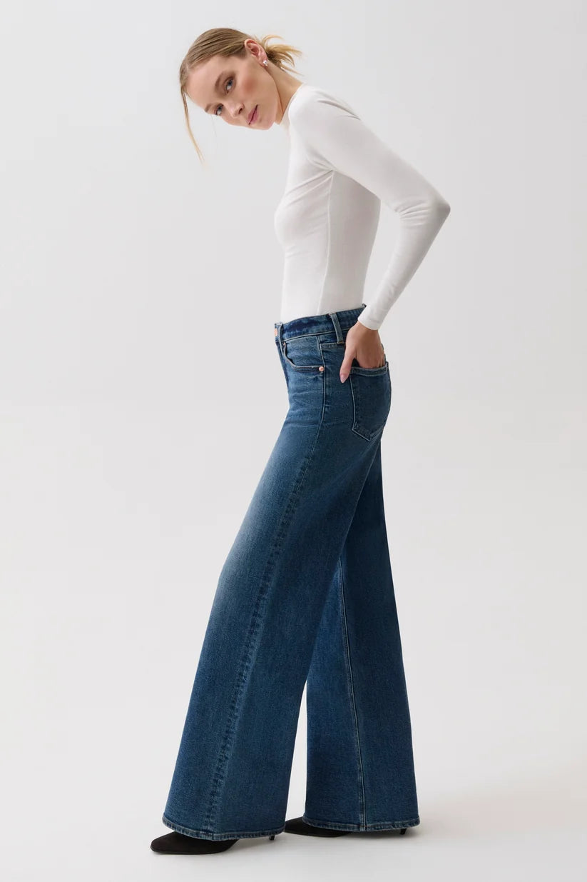 Vivian Mid Rise Leg